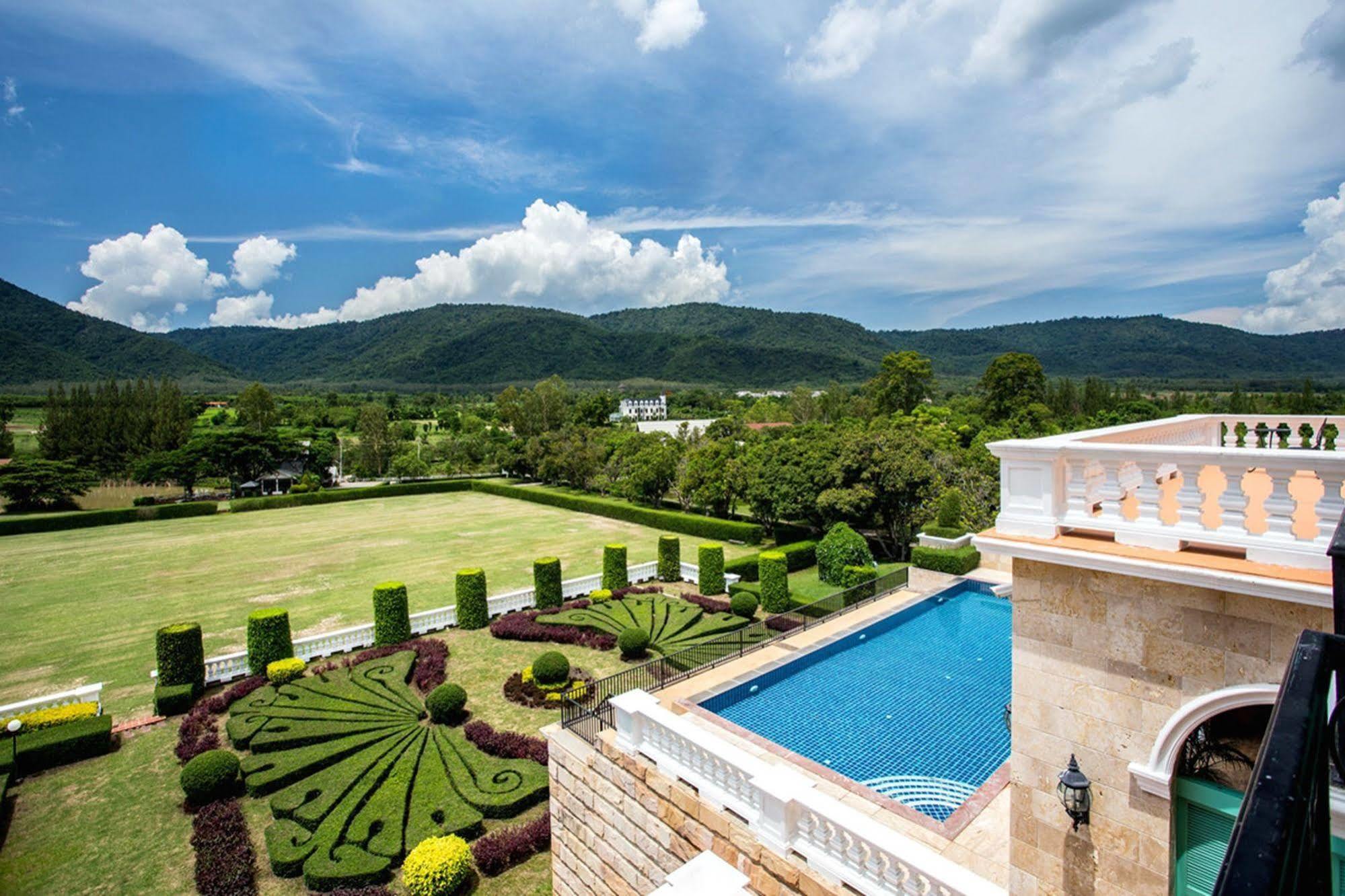 Chateau De Khaoyai Hotel & Resort Pak Chong Exterior foto