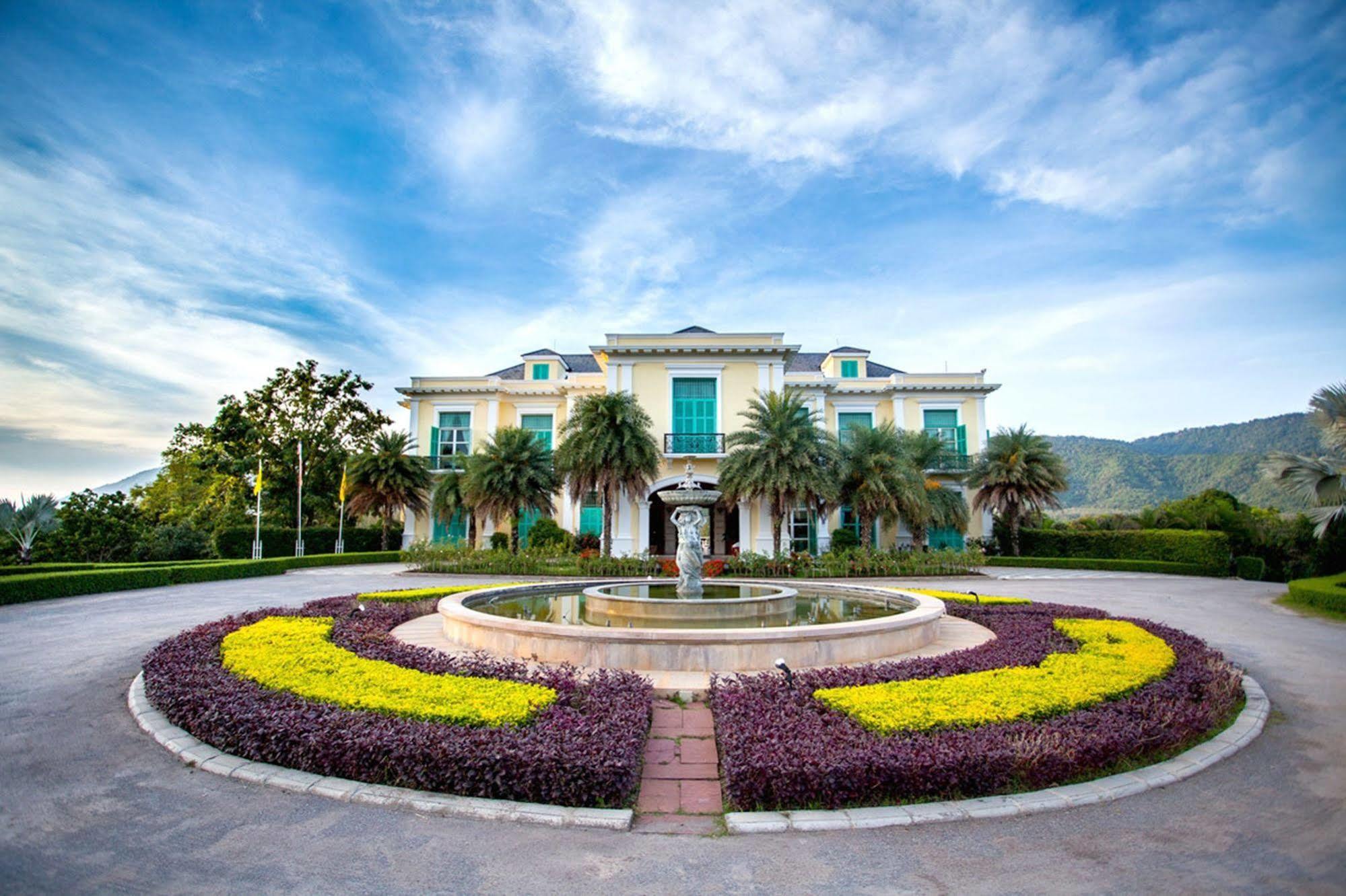 Chateau De Khaoyai Hotel & Resort Pak Chong Exterior foto