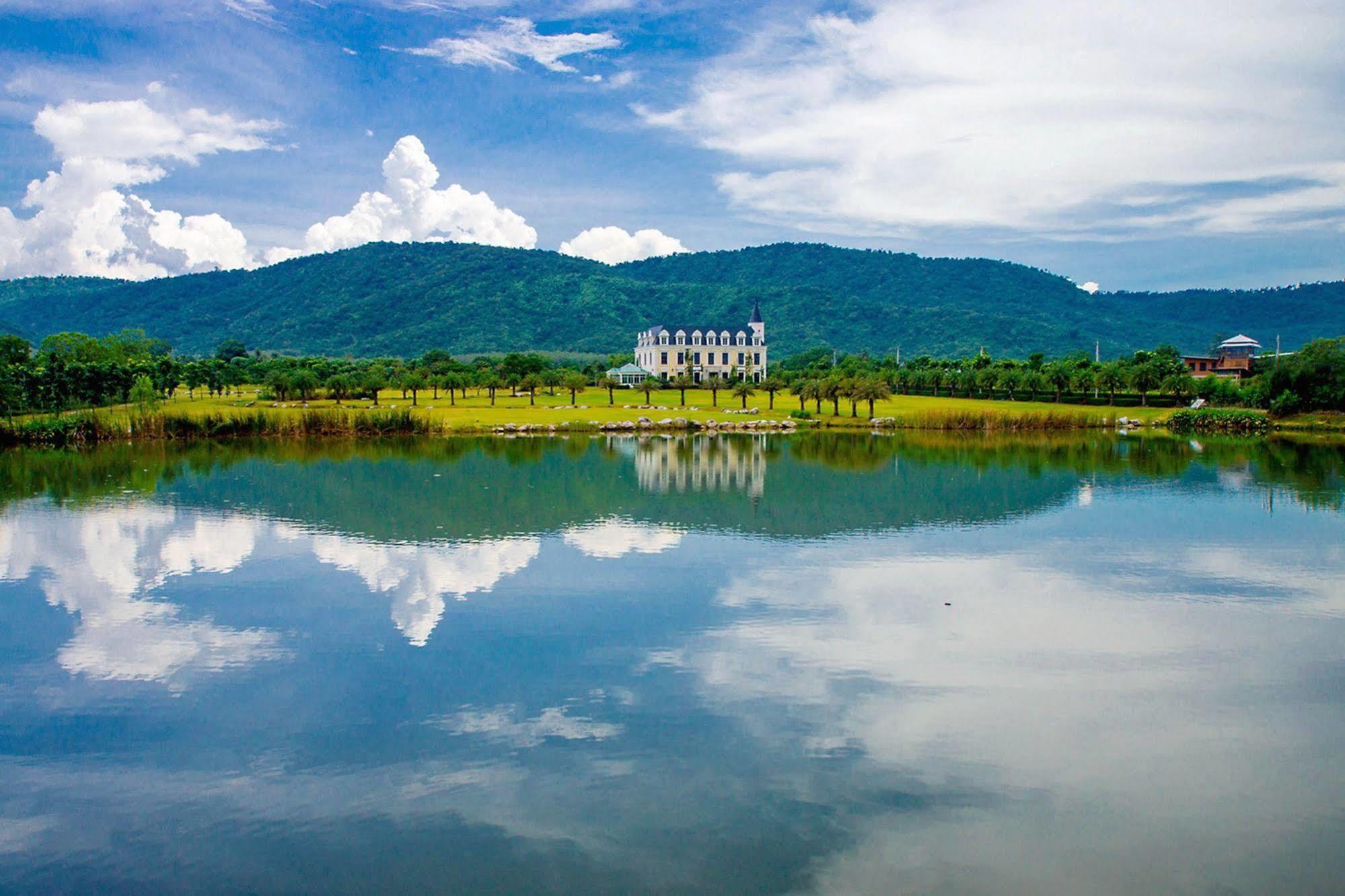 Chateau De Khaoyai Hotel & Resort Pak Chong Exterior foto